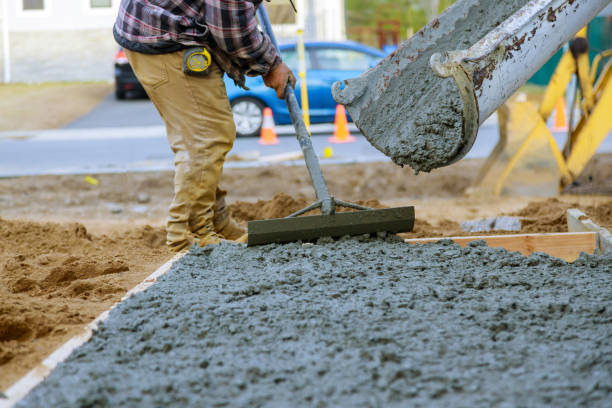 Best Driveway Concrete Repair  in Linln Park, CO